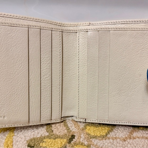CELINE Vintage Trifold Triomphe Compact Wallet in LTE Blue/White Leather/Canvas - Picture 9 of 15